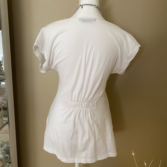 BCBG White v-neck top - Picture 4 of 9